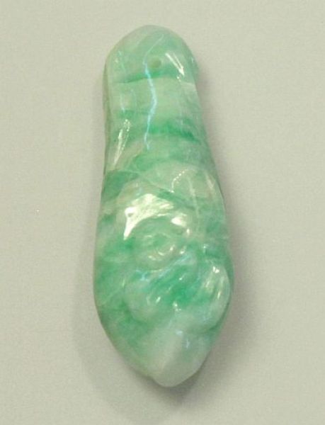 Natural Jadeite Hand-Carved Pendant - Gourd with Butterfly