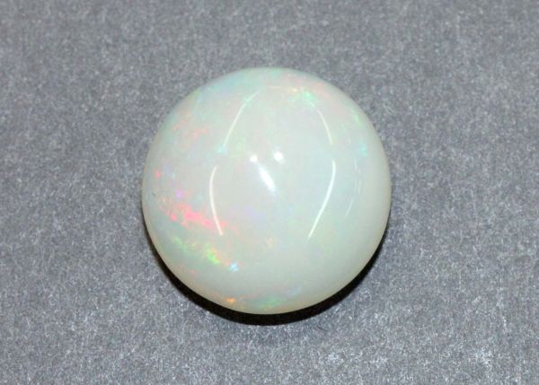 Opal Round Cabochon, 8.59 cts. - 15.8mm 