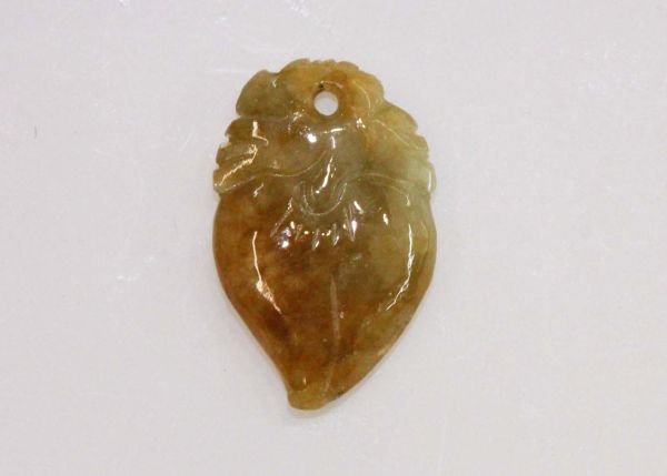 Natural Jadeite Hand-Carved Pendant - Peach of Longevity