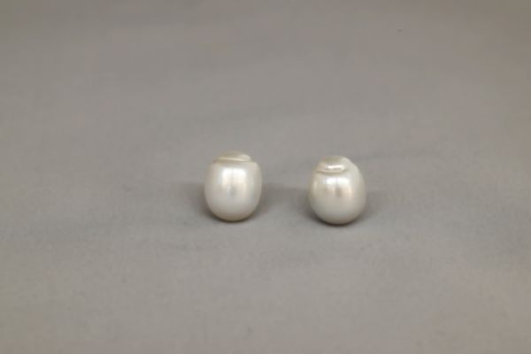 9 - 9.5 mm south sea pearl pair