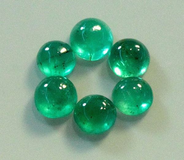 Emerald Round Cabochons, 3.75mm - Regular Grade