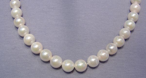 8.5-9mm Japanese Akoya Pearl Strands