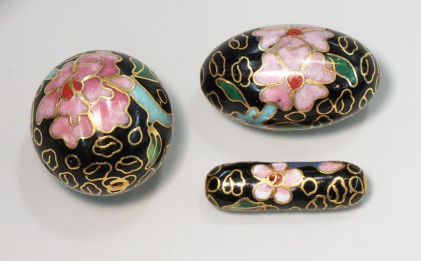 Cloisonn&eacute;  Black Beads