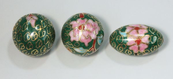 Cloisonn&eacute;  Green Beads