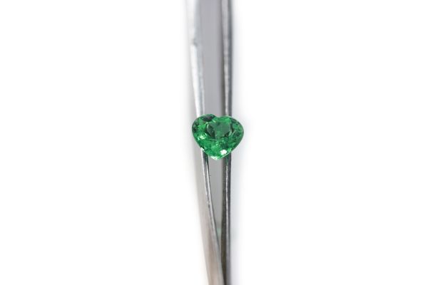 Wholesale Emerald Heart
