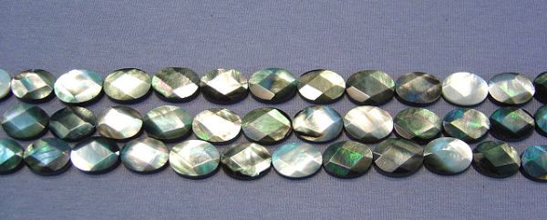 10-14mm faceted black & white pearl shell beads