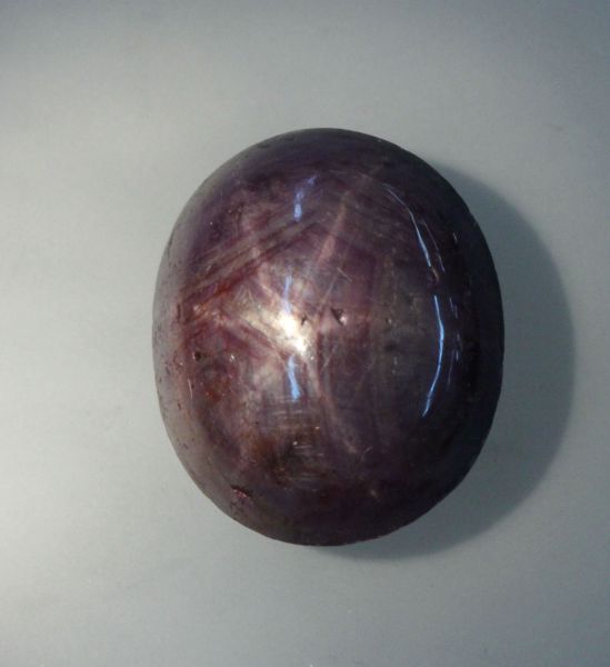 Star Ruby Oval Cabochon, 18.15 cts. 13x15¼mm - Regular Grade