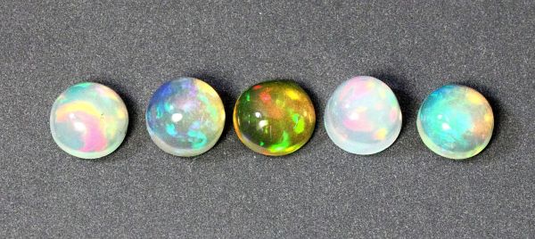 Ethiopian Opal Oval Cabochons, 5mm - Select Grade