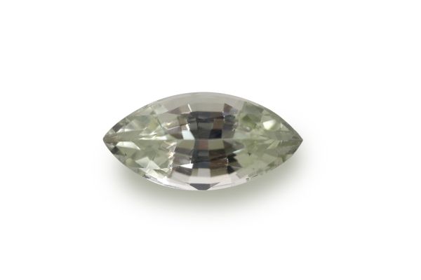 Wholesale 6 x 12.2mm Natural Green Diopside – Close-Up