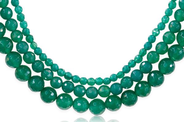 green onyx bead strand