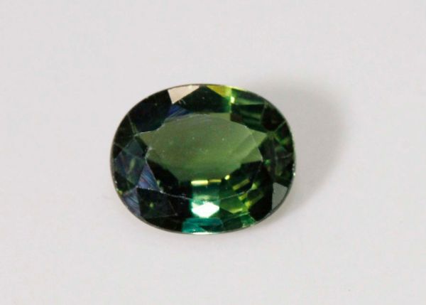 Green Sapphire Faceted Oval, 1.32 cts. - 6.2x7.5mm