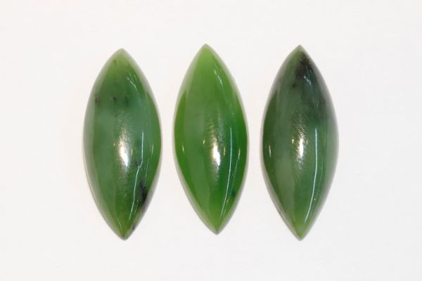 navette nephrite jade cabs