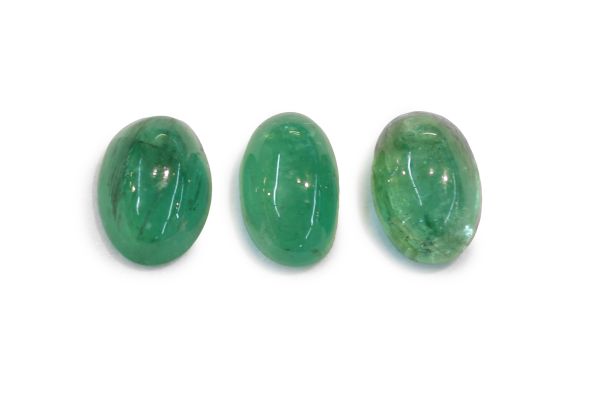 Natural emerald cabochons