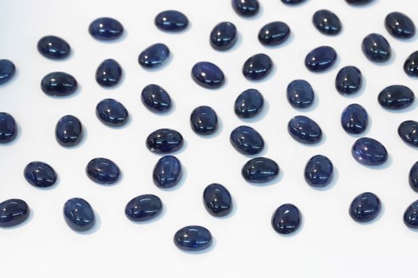 oval sapphire cabochons