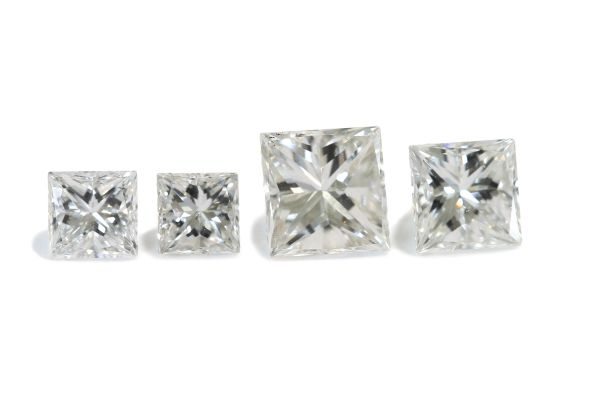 Princess-cut Diamonds - VS Clarity