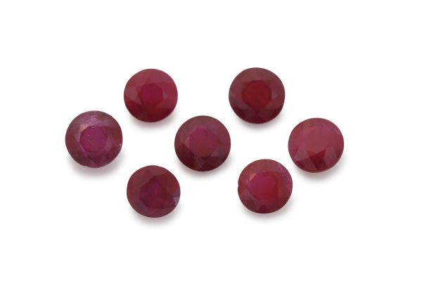 ruby 4mm faceted125 1