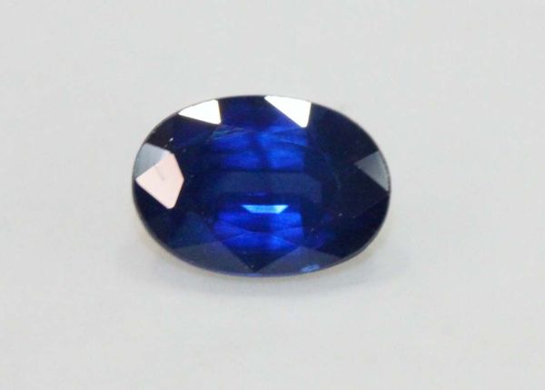 sapphire faceted oval