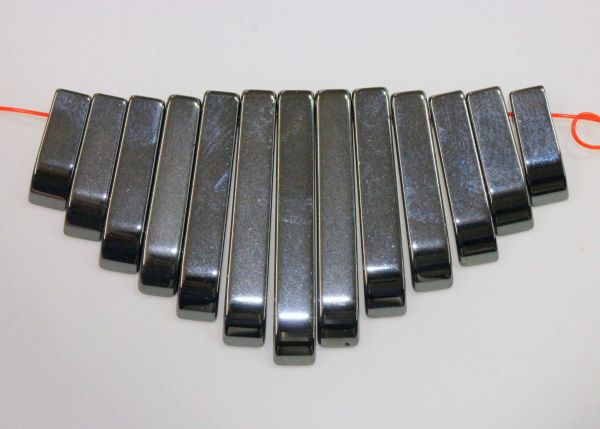 Hematite/hematine 13-piece small tapered strip