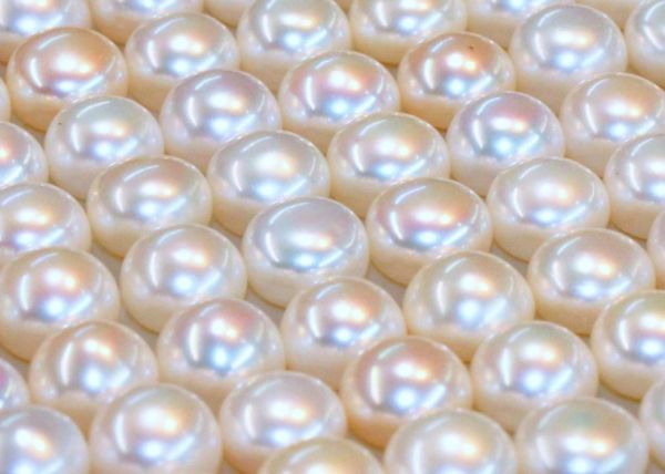 Best White Button Pearls