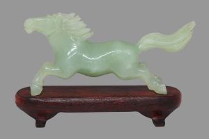 Wholesale Bowenite Horse - Hand Carved