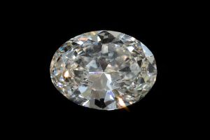 Faceted oval diamond